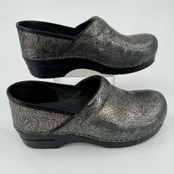 Dansko Shoes - Dansko WOMENS Gunmetal Gray Tooled Leather Slip On Clogs Mules Shoes SIZE 41